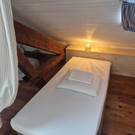 - Utopy Auberge de jeunesse Capbreton